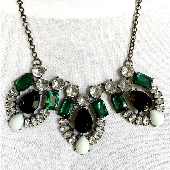 🖤Beautiful JCREW Statement Necklace🖤 - Picture 3 of 6